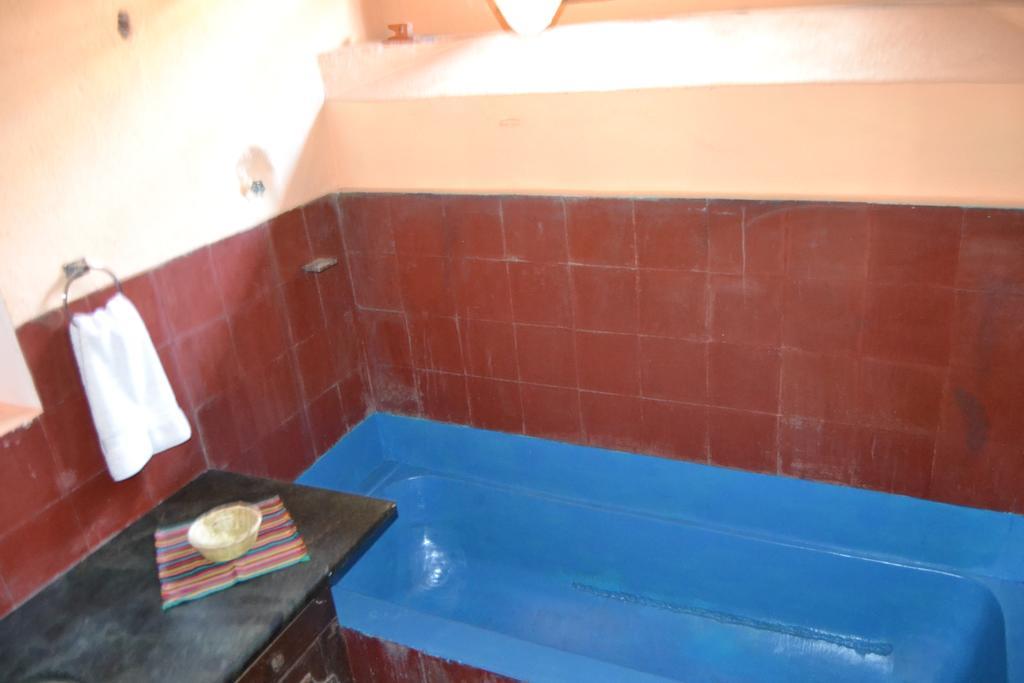 Hostal Morenos Antigua ภายนอก รูปภาพ
